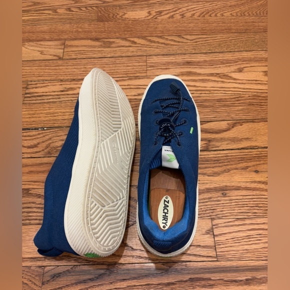 Cariuma IBI Low Cut Performance Sneakers M 9.5/W 10.5 Blue knit Canvass - Picture 6 of 9